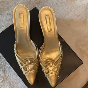 Unisa brand gold shoes, pointed & open in the back. Size 10 B